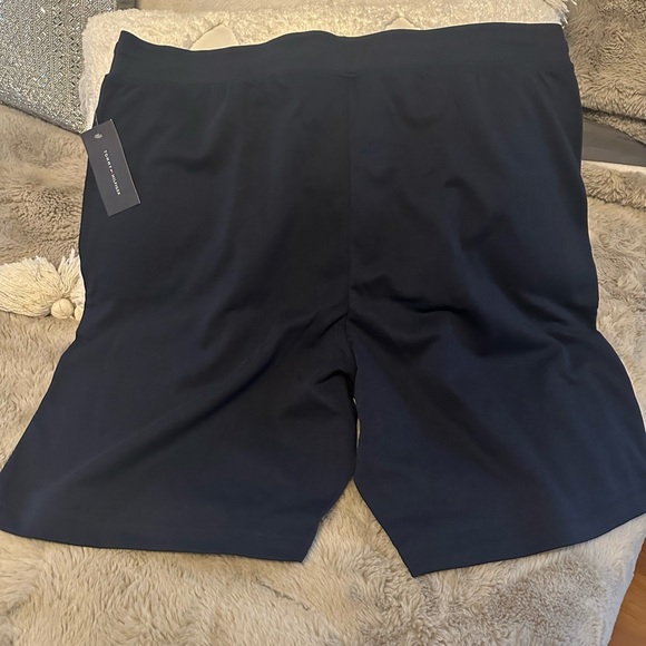 NWT - TOMMY HILFIGER XL MENS COTTON DRAWSTRING SHORTS - Picture 4 of 7
